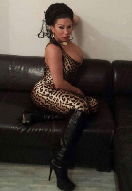 Dalida belle trans latine pleine d’exotisme